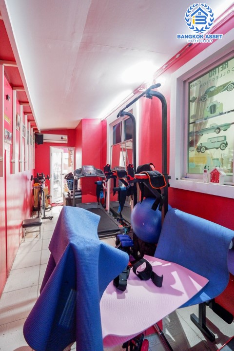 *****บ้านเดี่ยวมือสองย่านนนทบุรี ม.โฮมเพลสเดอะพาร์ค รัตนาธิเบศร์ เนื้อที่กว้าง 52 ตร.ว. ฟังก์ชัน 3 ห้องนอน 2 ห้องน้ำ ที่จอดรถ 2 คัน บ้านพร้อมอยู่ แถมฟรีเฟอร์นิเจอร์แบบจัดเต็ม! โครงการตั้งบนทำเลเดินทางสะดวก ใกล้รถไฟฟ้าสายสีม่วง "สถานีบางพลู" และทางด่วน "กาญจนาภิเษก" จองเลย!